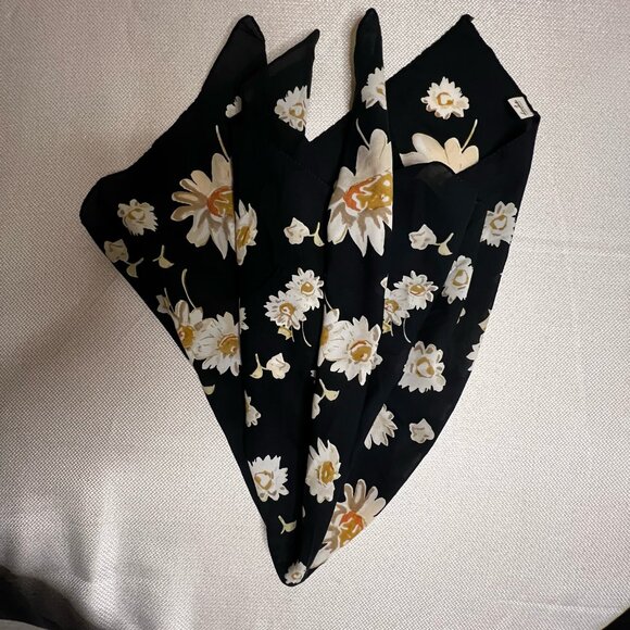 Andrea Zanellato Dark Blue Floral Scarf Made in Italy|Vintage-Inspired Daisies - Picture 6 of 6